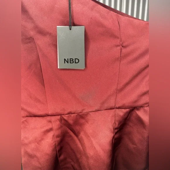 Women’s NWT NBD Red Designer Slim One Shoulder Long Sleeve Midi Dress Size XXS - Picture 4 of 8